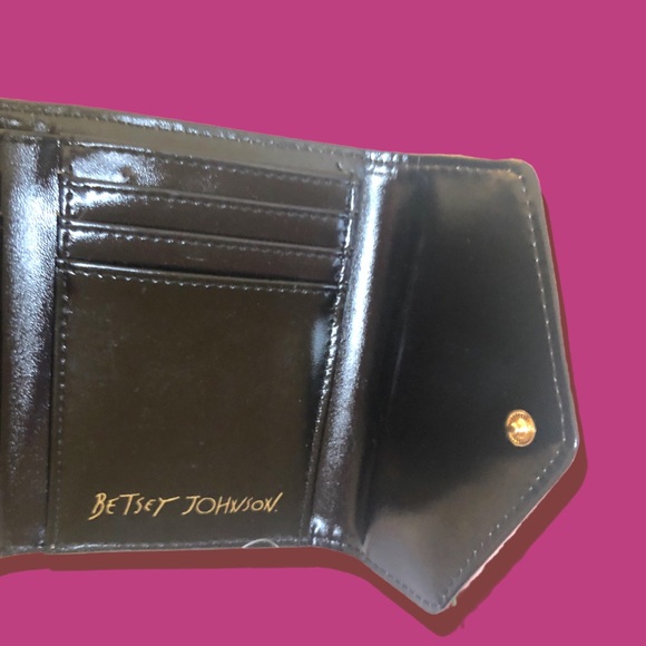 💋 Luv Betsey | Lana Flap Peachy Vegan Leather Wallet Pink Multi Rose 🌹 Pattern - Picture 6 of 9